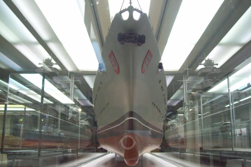 Макет тяжёлого крейсера "Admiral Hipper"(1939)
Deutsches Museum (Германский Технический Музей, Мюнхен), 27.09.2010 
