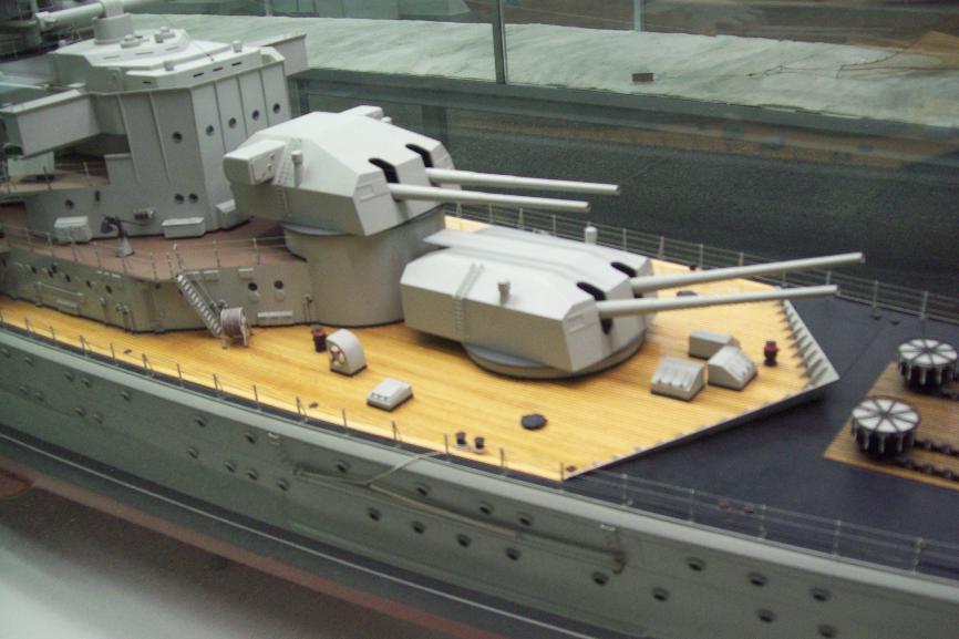 Макет тяжёлого крейсера "Admiral Hipper"(1939)
Deutsches Museum (Германский Технический Музей, Мюнхен), 27.09.2010 
