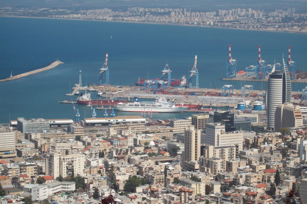 Круїзний лайнер "Golden Iris" (колишня назва "Cunard Princess")
(судно поза експлуатацією)
Хайфа, днем, 24.03.2015
Фото Яна Пічіневського
Ключевые слова: MS, "Golden Iris" , "Cunard Princess" , Mano , Cunard Line , Cunard , Haifa , Israel , Ізраїль , Мано , Хайфа ,Израиль