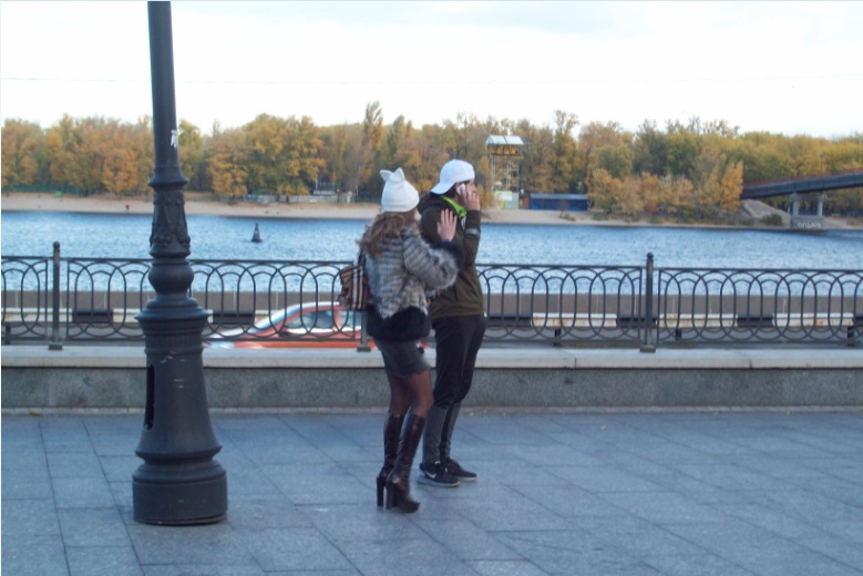 На набережной правого берега Днепра
Киев, 26.10.2015. В центре города
