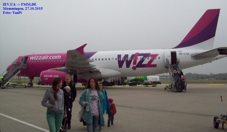 "Airbus-320-232" HA-LYU, в аэропорту Меммингена
Рейс Киев(Жуляны) - Мемминген, 27.10.2015
