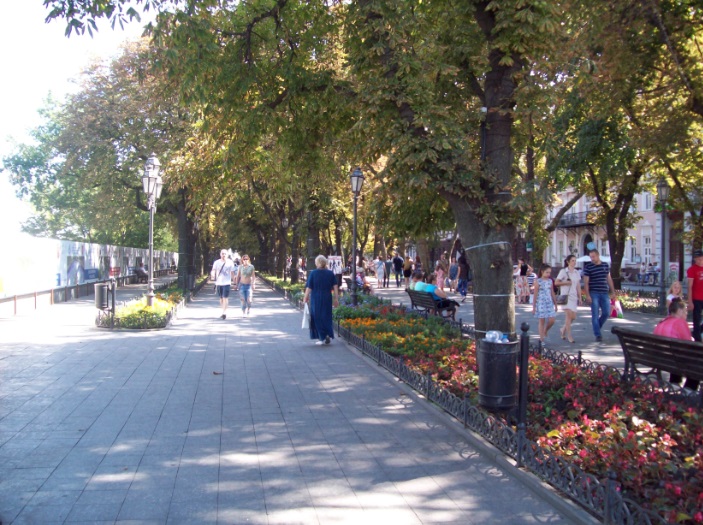 На Приморском бульваре
Одесса, 04.09.2016
