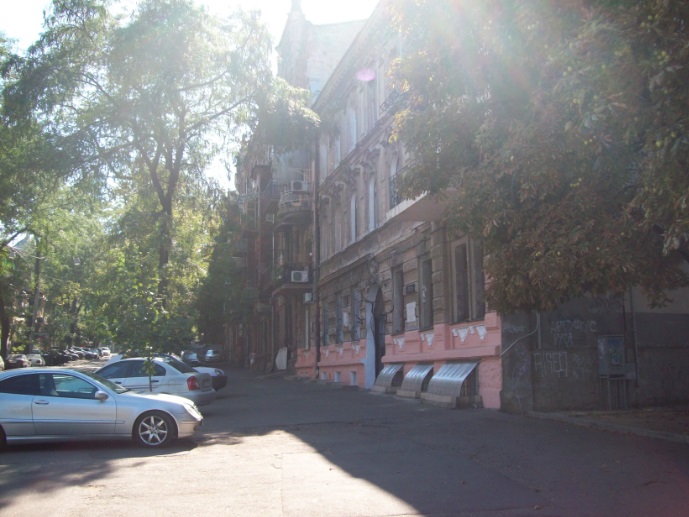 В глубине улиц центральной части города
Одесса, 05.09.2016
