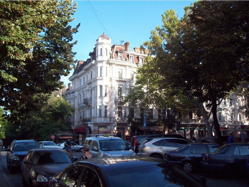 На вулиці Дерибасівській. Одеса, 09.09.2017
