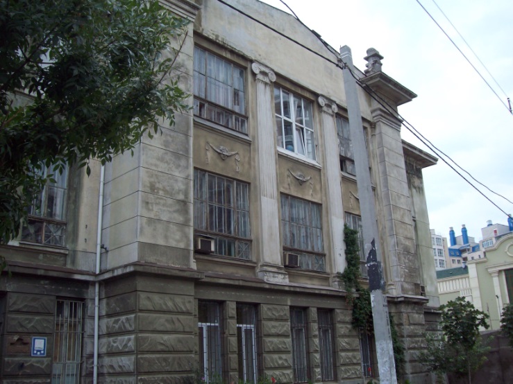 У північній частині Французького Бульвару
У центральній частині міста, Одеса, 10.09.2017
