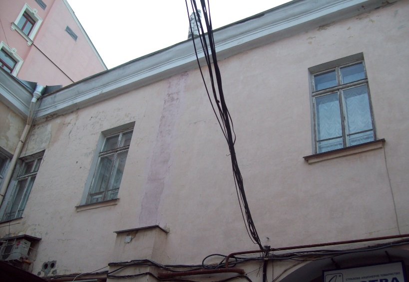 Квартира (ныне - музей) в доме на ул. Пушкинской (бывш. ?тальянской), в котором жил в Одессе А.С.Пушкин
Одесса, вечером, 12.09.2017
