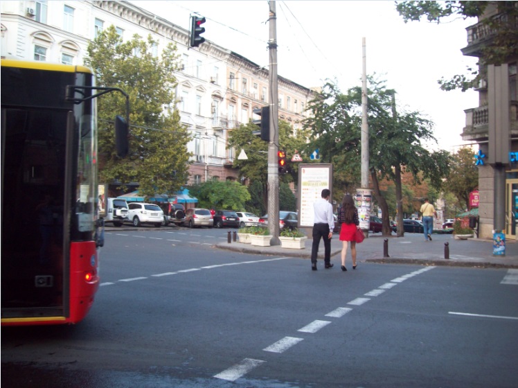 На ул. Ришельевской. В центральной части города. Одесса, 13.09.2017
