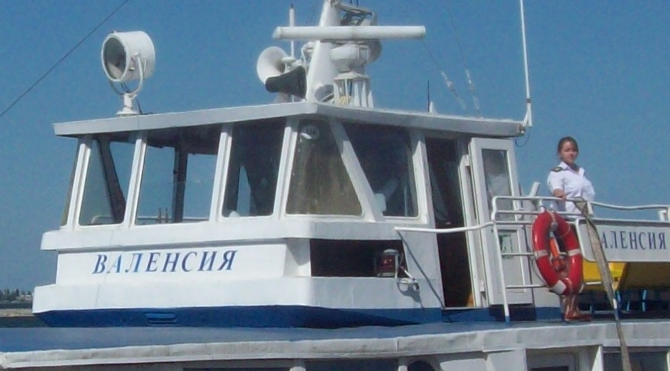 Девушка-Капитан Наталия Фёдорова на мостике катера "Валенсия"
Одесса, днём, 14.09.2017.
Фото Яна Пичиневского
Ключевые слова: Катер "Валенсия", "Валенсия", "Варна", 1970, "Valensiya", kater, Odessa, Odesa, Одесса, Одеса, Наталия Фёдорова