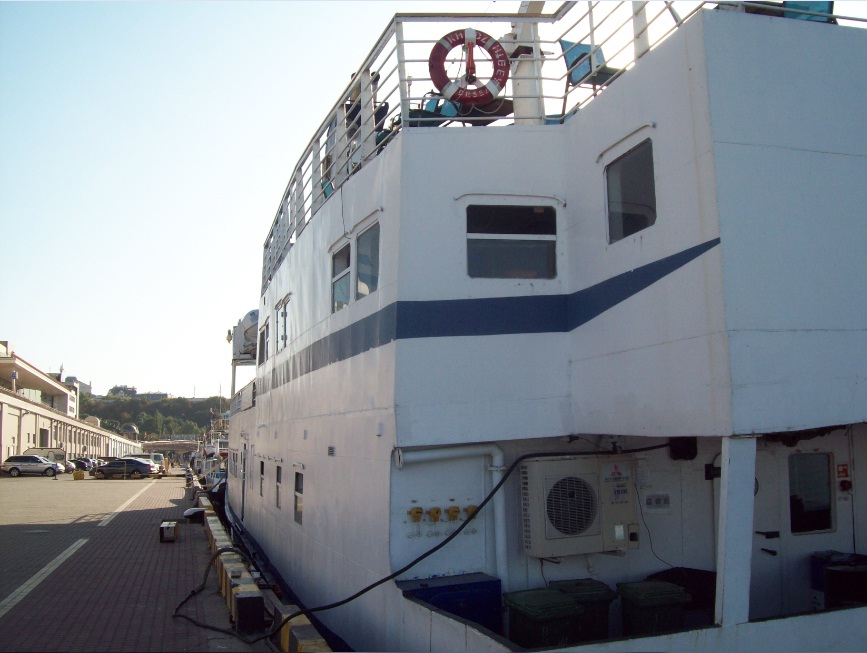 Катамаран "Хаджибей"
У причала Морвокзала. Одесса, днём, 16.09.2019
Фото Яна Пичиневского
Ключевые слова: Катамаран "Хаджибей", "Хаджибей", MS Khadzhibey, Одеса, Одесса, Odessa, Odesa