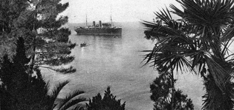 Пароход "Ленин"
На рейде в Сочи. Фрагмент открытки 1930-х годов
Ключевые слова: Пароход "Ленин", "Симбирск", 1909, SS, Simbirsk, Lenin, 27.07.1941, 27 july 1941
